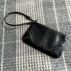 Black Coach wristlet ❤️‍🔥❤️‍🔥 EUC